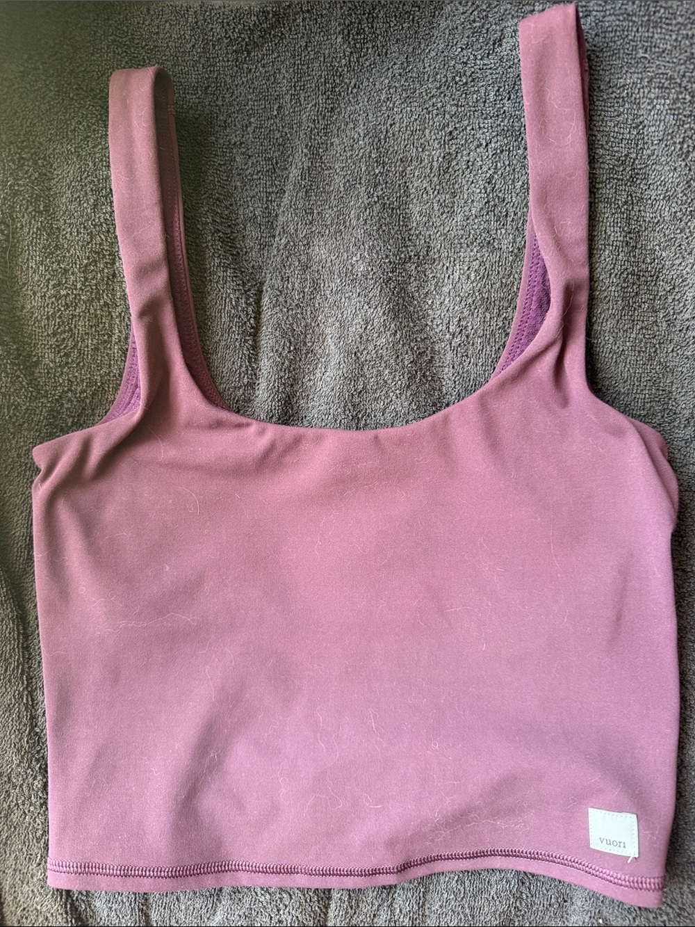 Vuori Lounge Crop Tank Top - Dusty Mauve
X-small